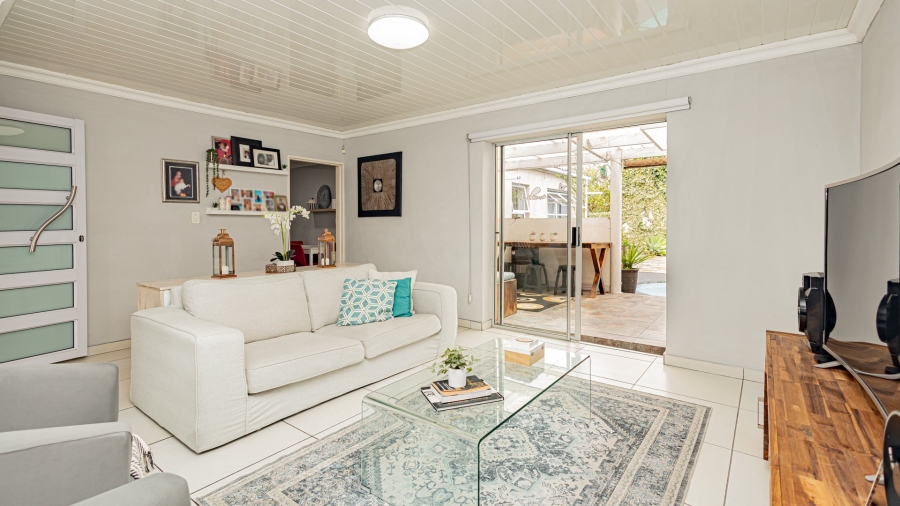 3 Bedroom Property for Sale in Westridge Western Cape